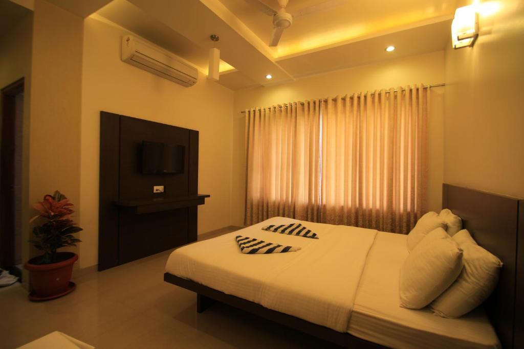 Hotel Sai Smaran Shirdi Chambre photo