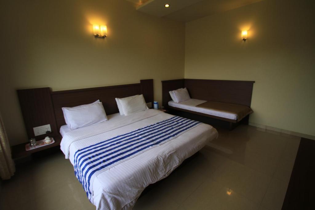 Hotel Sai Smaran Shirdi Chambre photo