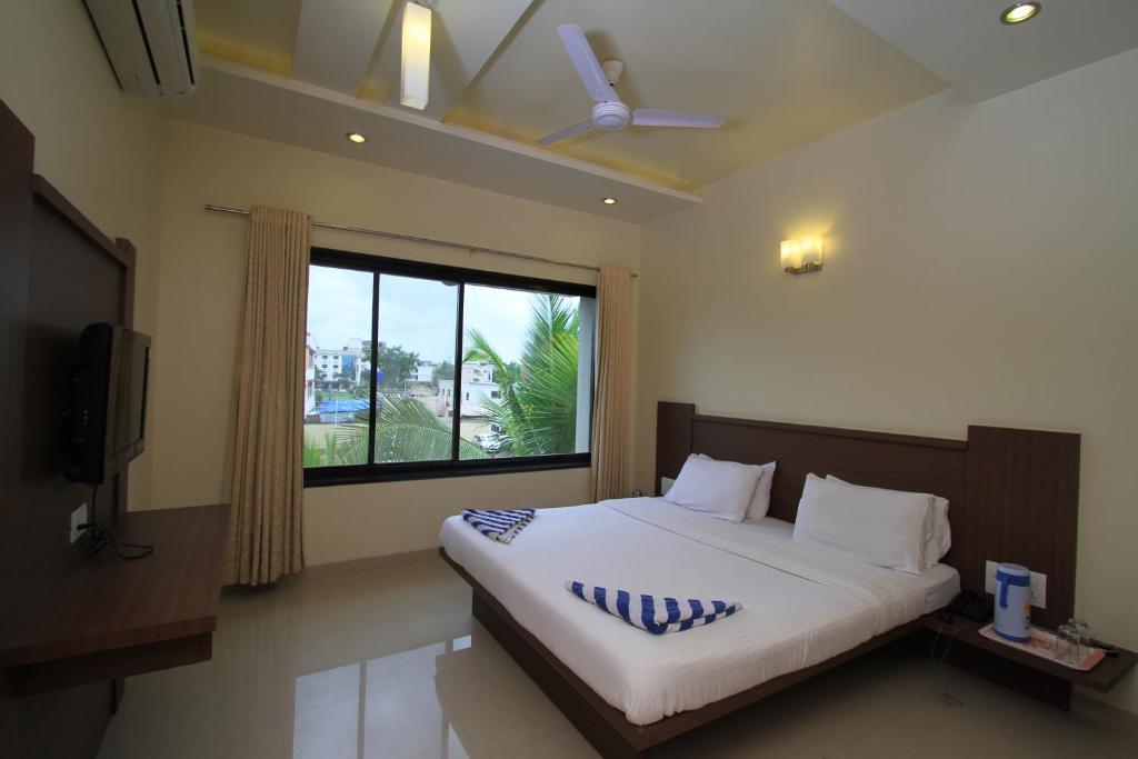 Hotel Sai Smaran Shirdi Chambre photo
