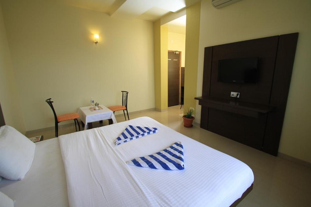 Hotel Sai Smaran Shirdi Chambre photo