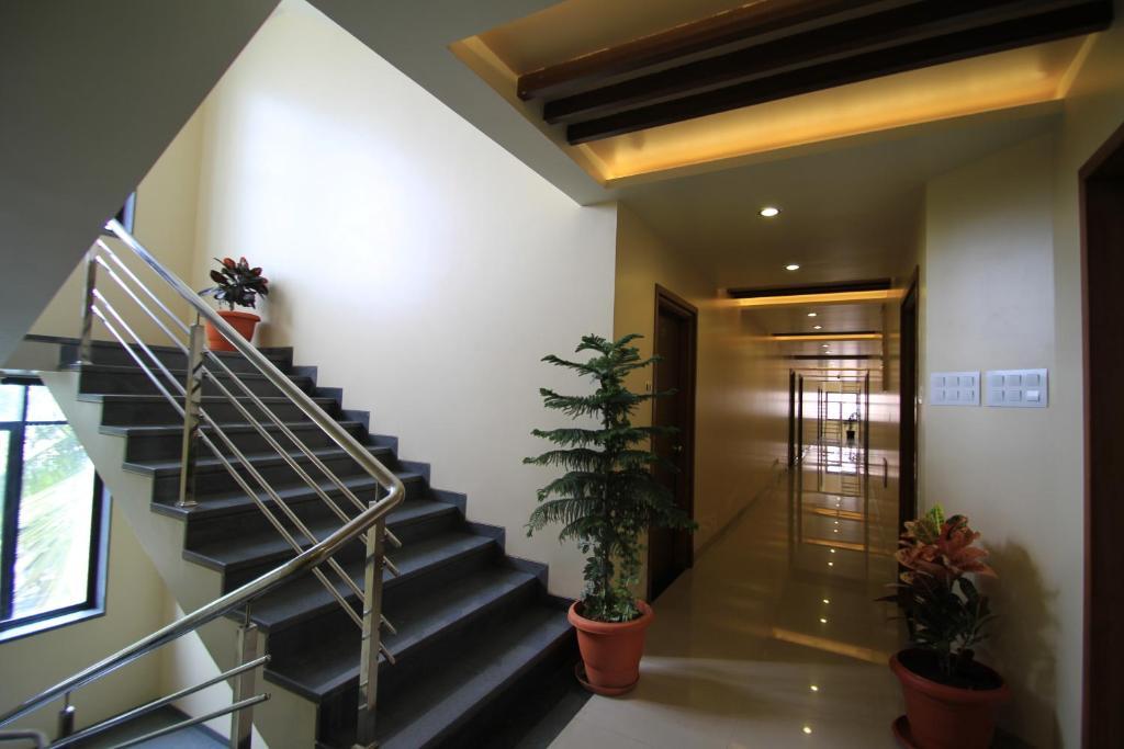 Hotel Sai Smaran Shirdi Extérieur photo