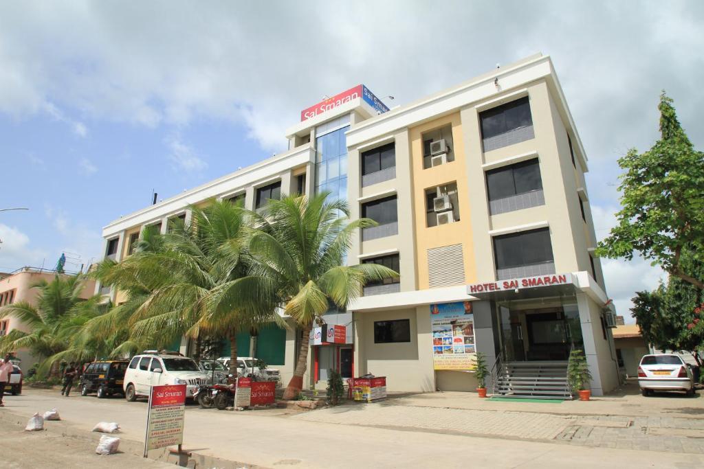 Hotel Sai Smaran Shirdi Extérieur photo
